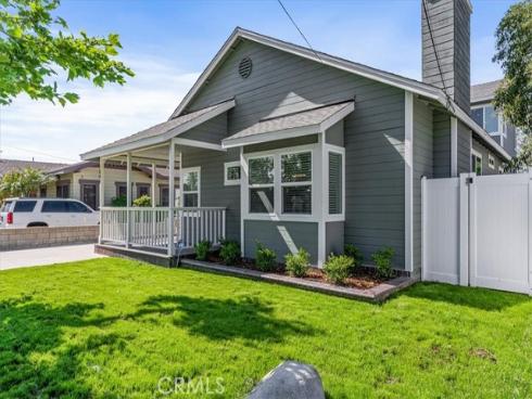 1043 E Palmyra Avenue, Orange, CA