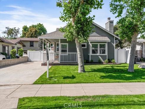 1043 E Palmyra Avenue, Orange, CA
