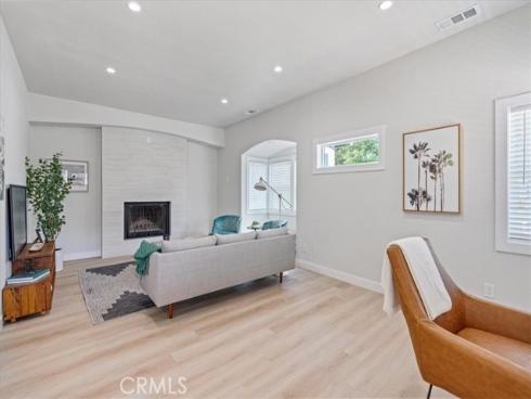 1043 E Palmyra Avenue, Orange, CA