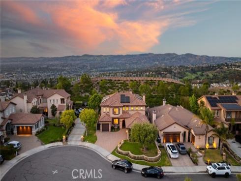 2583 N Skytop   Court, Orange, CA