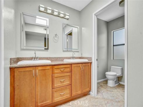 152 N Singingwood 6 Street, Orange, CA