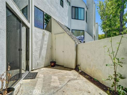 152 N Singingwood 6 Street, Orange, CA