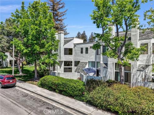 152 N Singingwood 6 Street, Orange, CA