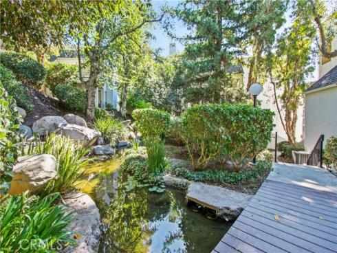 152 N Singingwood 6 Street, Orange, CA