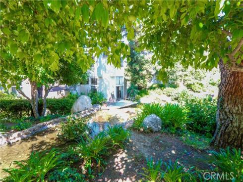 152 N Singingwood 6 Street, Orange, CA