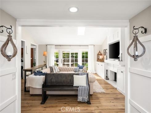 227 S Calle Grande , Orange, CA