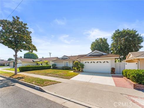 2706 E Athens Avenue, Orange, CA