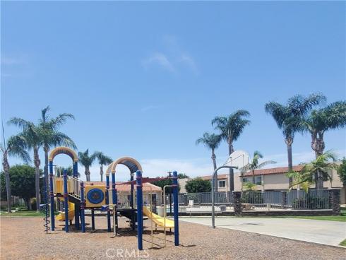 700 W La Veta K5 Avenue, Orange, CA