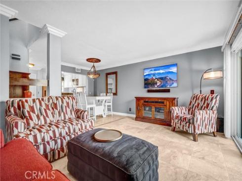 5927 E Creekside 18 Avenue, Orange, CA