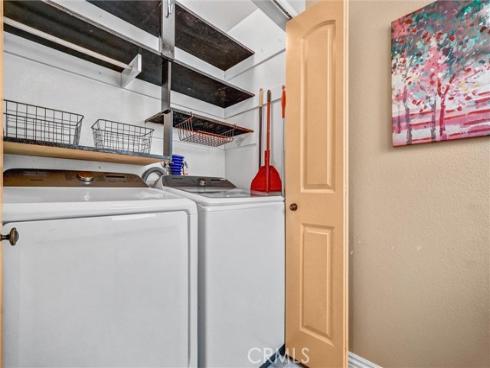 5927 E Creekside 18 Avenue, Orange, CA