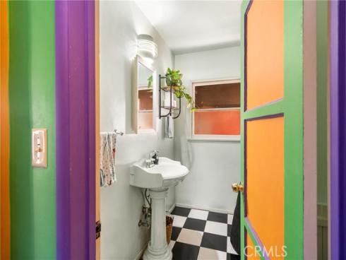 950 N Laurel Drive, Orange, CA