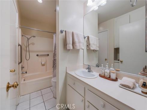 700 E Lake 13 Drive, Orange, CA