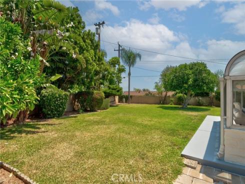 1525 E Baldwin Avenue, Orange, CA