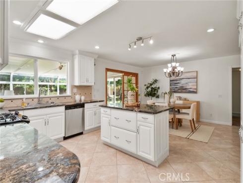 1525 E Baldwin Avenue, Orange, CA