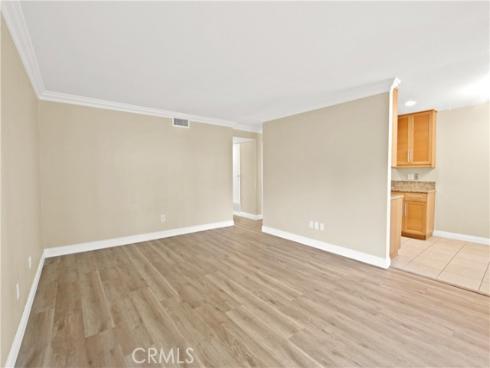 700 W La Veta T5 Avenue, Orange, CA