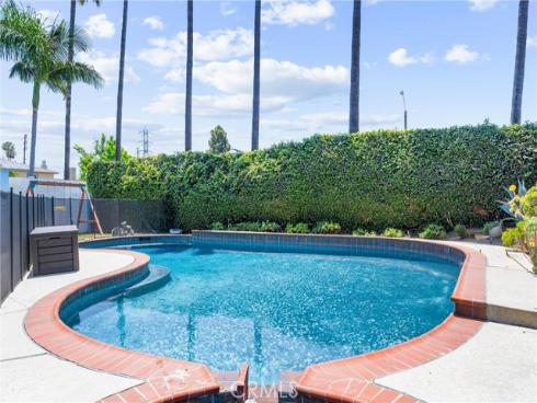 1864 N Shattuck Place, Orange, CA