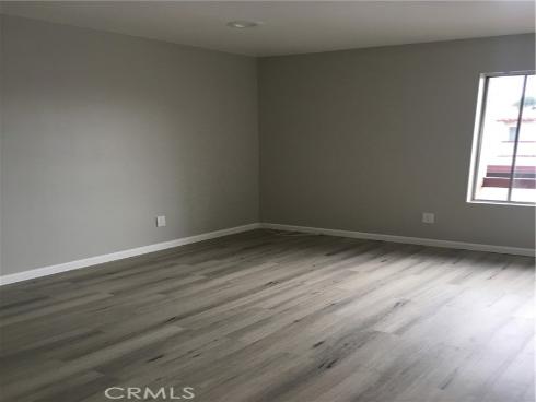 700 W La Veta G8 Avenue, Orange, CA