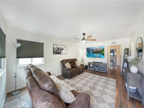 338 E Palmdale 4 Avenue, Orange, CA