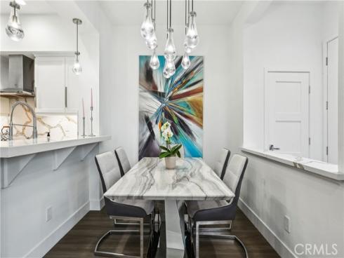 551 W Maple Avenue, Orange, CA