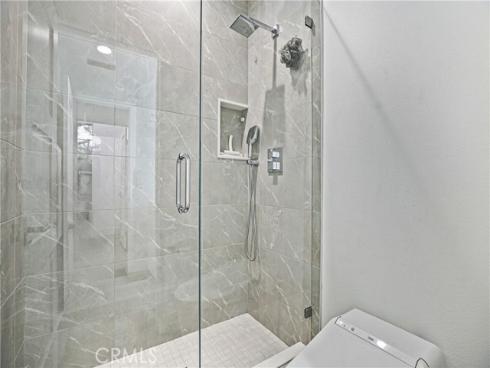 551 W Maple Avenue, Orange, CA