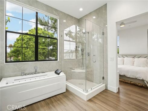 551 W Maple Avenue, Orange, CA