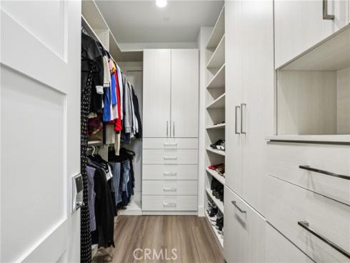 551 W Maple Avenue, Orange, CA