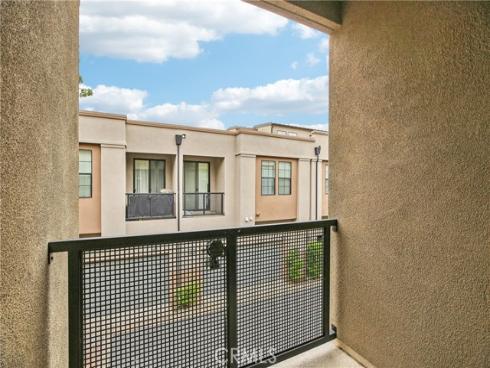 551 W Maple Avenue, Orange, CA