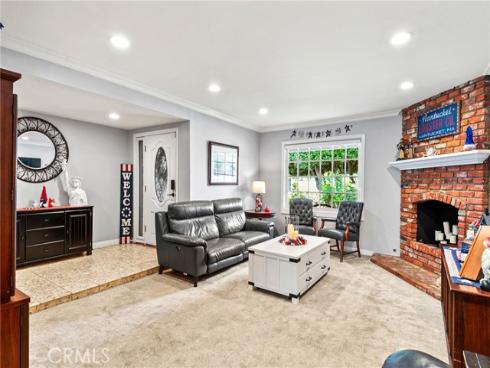 1528 E San Alto Avenue, Orange, CA