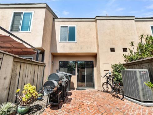 101 W Riverdale 23 Avenue, Orange, CA