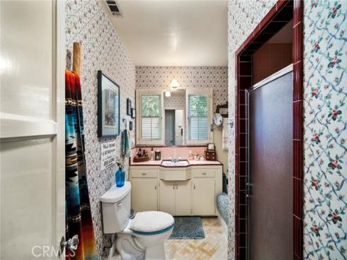 132 N Jewell Place, Orange, CA