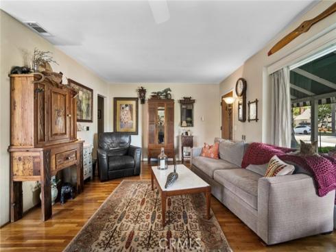 132 N Jewell Place, Orange, CA