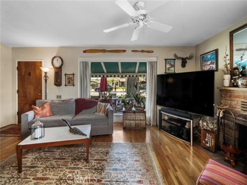 132 N Jewell Place, Orange, CA