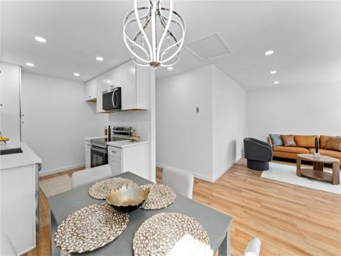 1800 E Heim 25 Avenue, Orange, CA