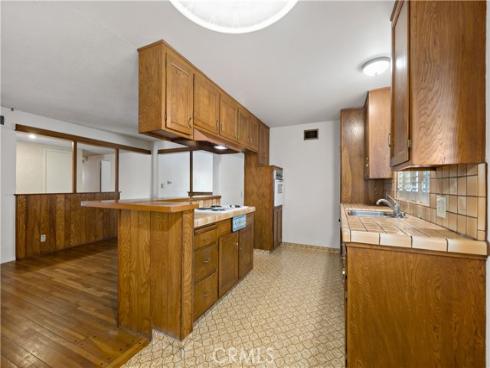 2534 E Hoover Ave , Orange, CA