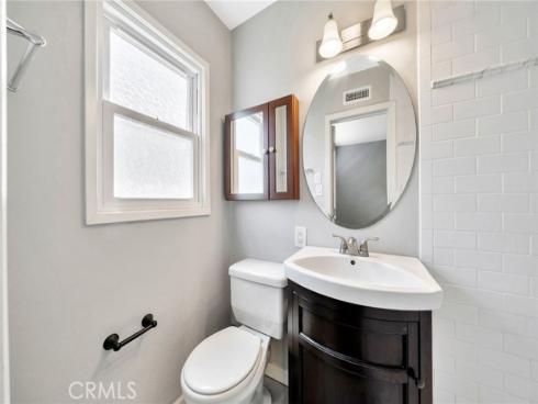 425 E Wilson Avenue, Orange, CA