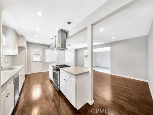 425 E Wilson Avenue, Orange, CA