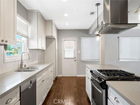 425 E Wilson Avenue, Orange, CA