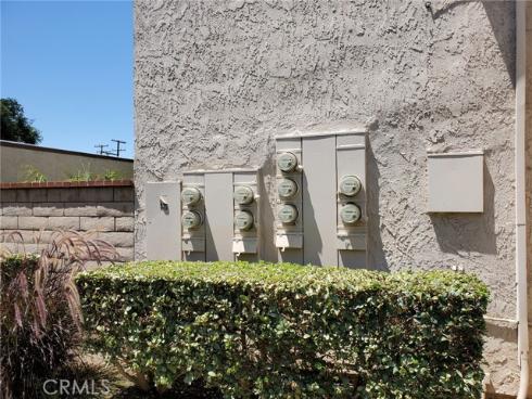 700 W La Veta  F2  Avenue, Orange, CA