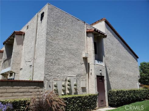 700 W La Veta  F2  Avenue, Orange, CA