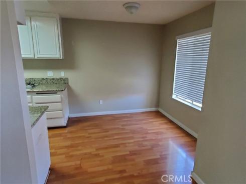 700 W La Veta  F2  Avenue, Orange, CA