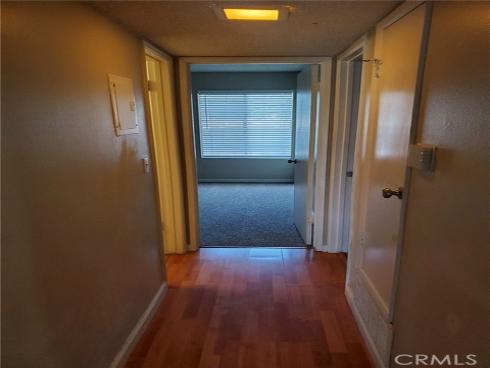 700 W La Veta  F2  Avenue, Orange, CA