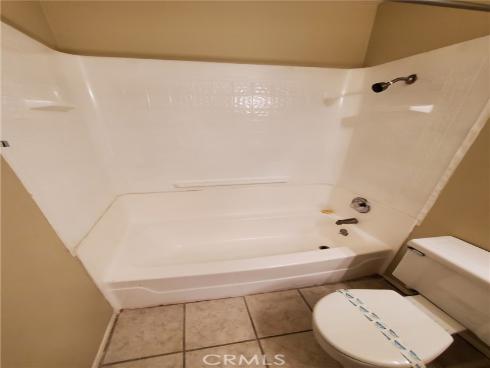 700 W La Veta  F2  Avenue, Orange, CA