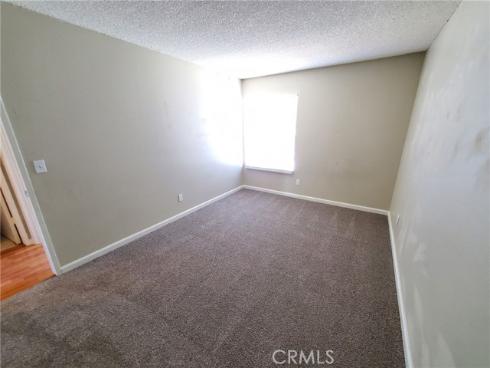 700 W La Veta  F2  Avenue, Orange, CA