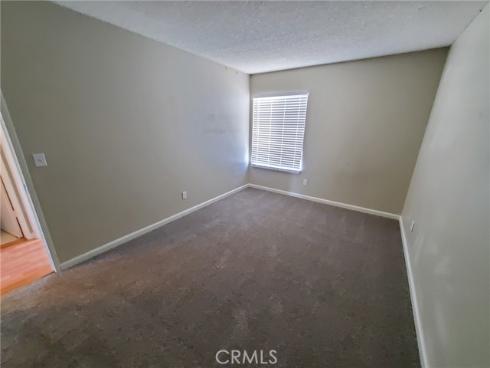 700 W La Veta  F2  Avenue, Orange, CA