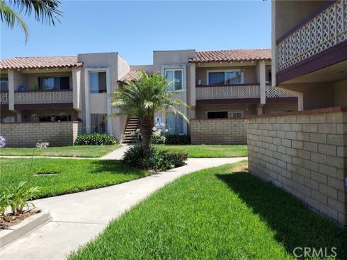 700 W La Veta  F2  Avenue, Orange, CA