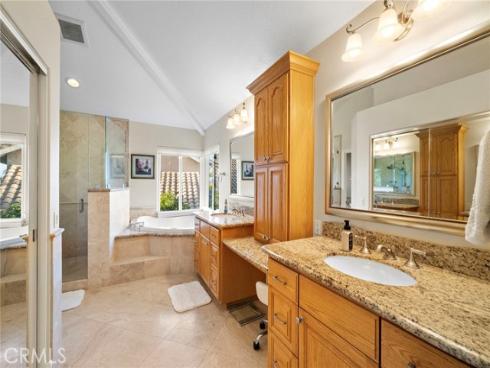 2811 N Roxbury   Street, Orange, CA