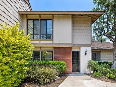 2870 N Cottonwood St, Unit 2  , Orange, CA