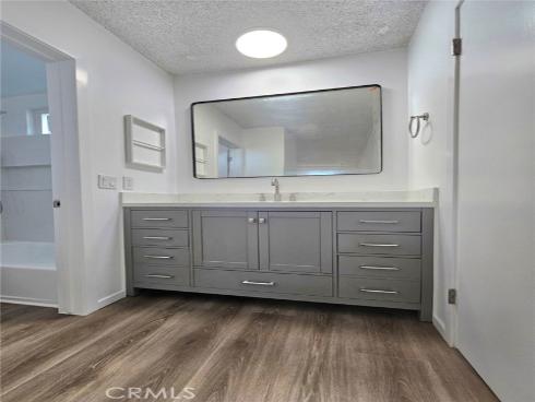 611  La Veta Park  CI228  Circle, Orange, CA