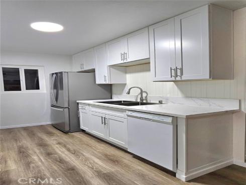 611  La Veta Park  CI228  Circle, Orange, CA