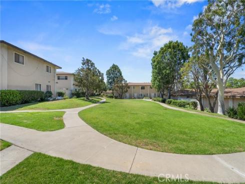 2525 N Bourbon  E2  Court, Orange, CA